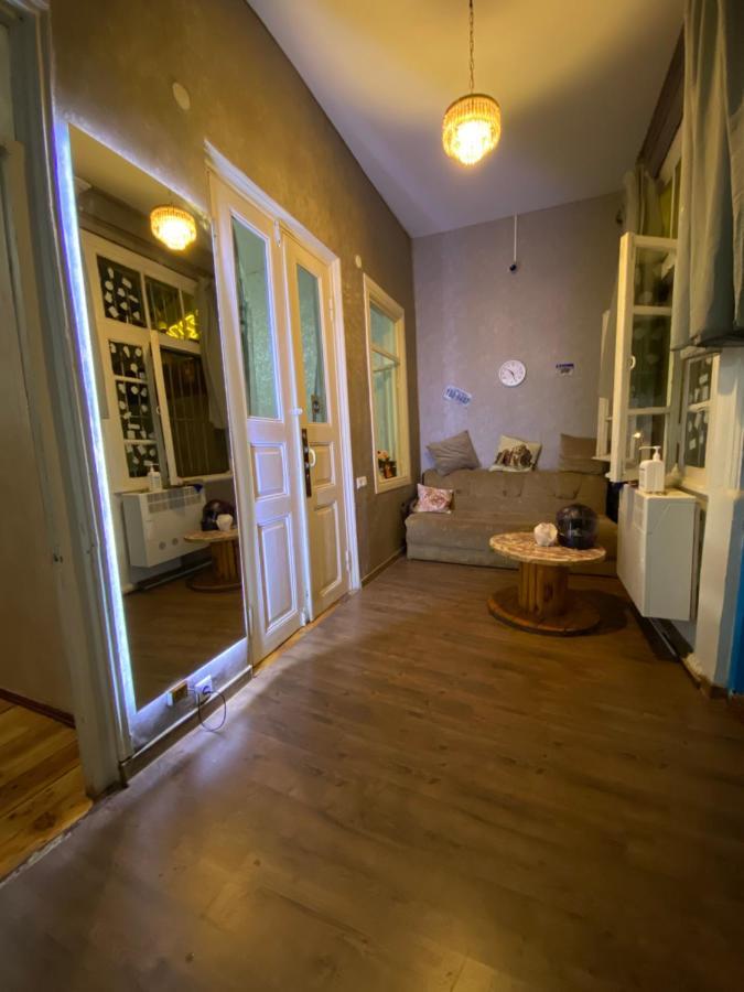 Traveler Hostel Tbilisi Ngoại thất bức ảnh
